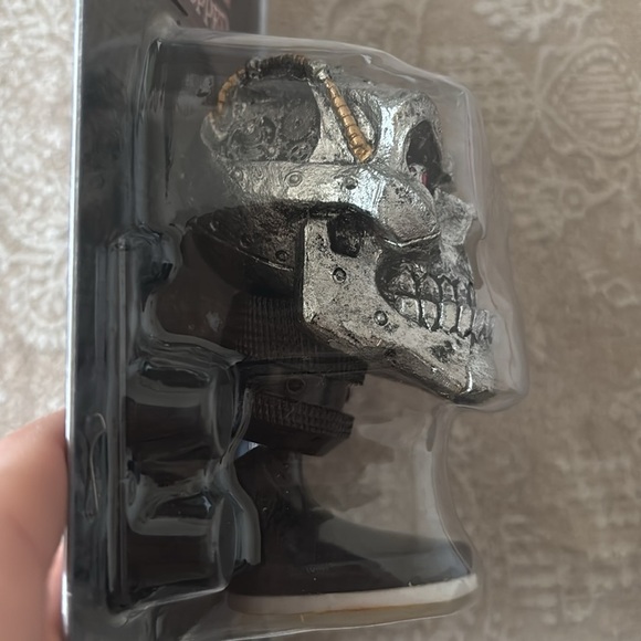 Brand New Silver Skull Skeleton Novelty Shift Knob or Dash Topper Hand-Painted - Picture 9 of 13